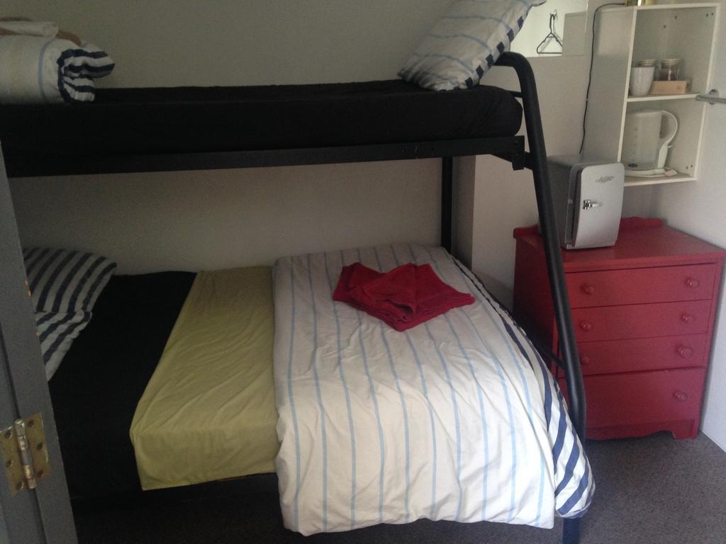 Loft 109 Backpackers Hostel Тауранга Екстер'єр фото
