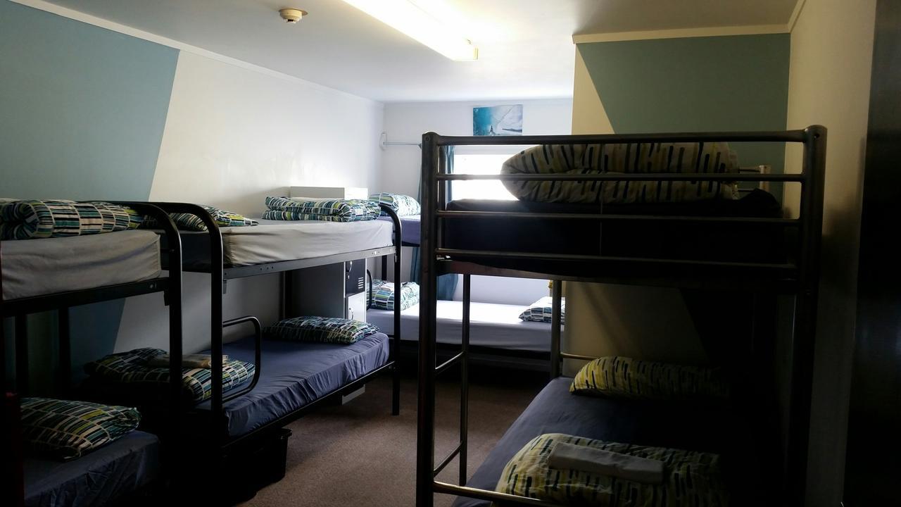 Loft 109 Backpackers Hostel Тауранга Екстер'єр фото